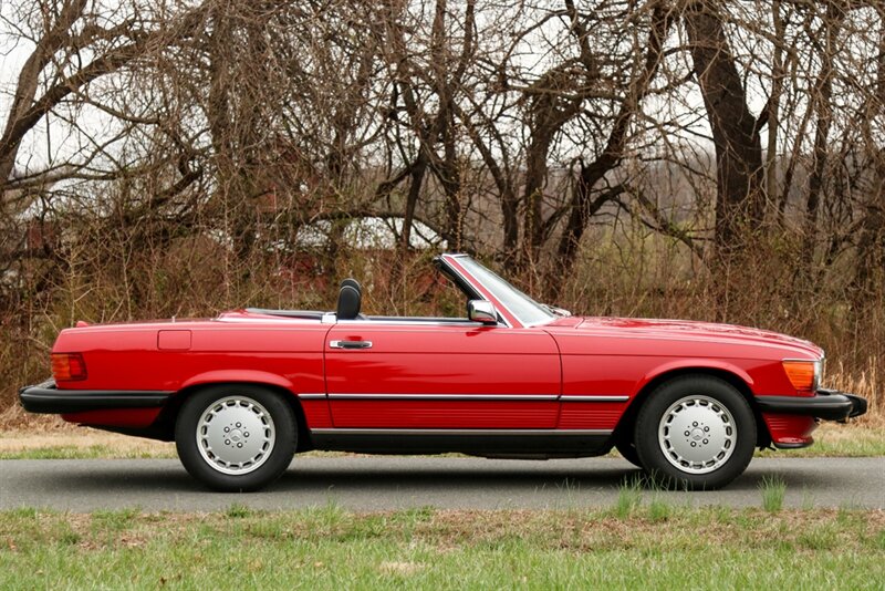 1988 Mercedes-Benz 560-Class 560 SL   - Photo 6 - Rockville, MD 20850