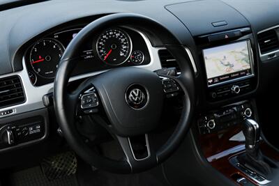 2013 Volkswagen Touareg TDI Sport   - Photo 56 - Rockville, MD 20850