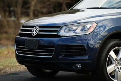 2013 Volkswagen Touareg TDI Sport   - Photo 26 - Rockville, MD 20850