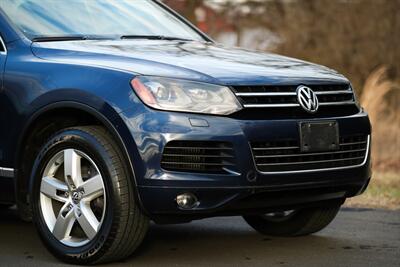 2013 Volkswagen Touareg TDI Sport   - Photo 25 - Rockville, MD 20850