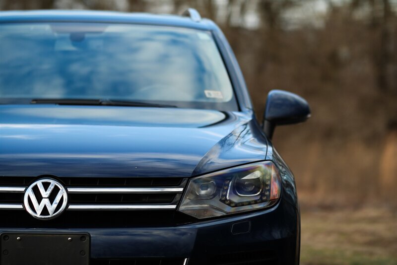 2013 Volkswagen Touareg TDI Sport   - Photo 28 - Rockville, MD 20850