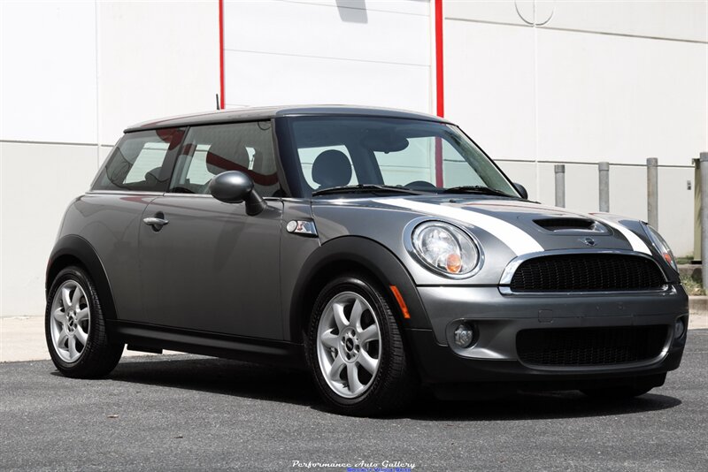 2008 MINI Cooper S 6-Speed   - Photo 11 - Rockville, MD 20850