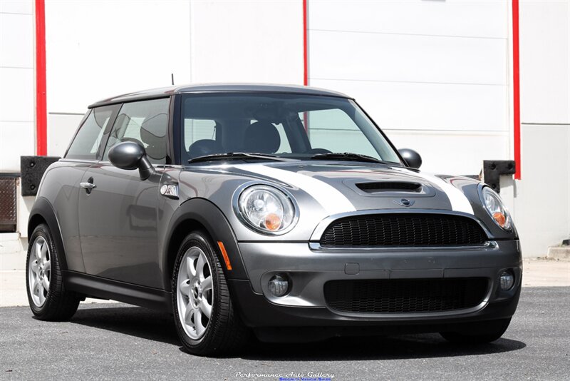 2008 MINI Cooper S 6-Speed   - Photo 10 - Rockville, MD 20850