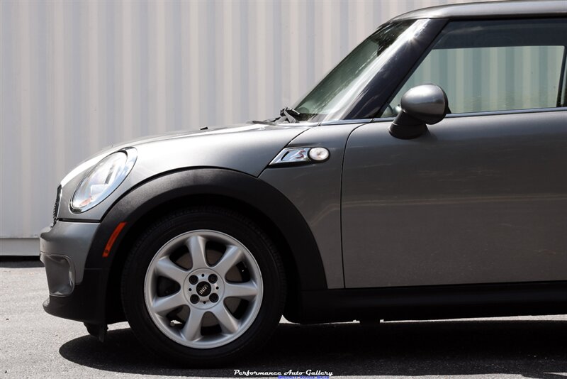 2008 MINI Cooper S 6-Speed   - Photo 19 - Rockville, MD 20850