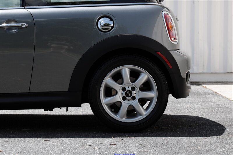 2008 MINI Cooper S 6-Speed   - Photo 22 - Rockville, MD 20850