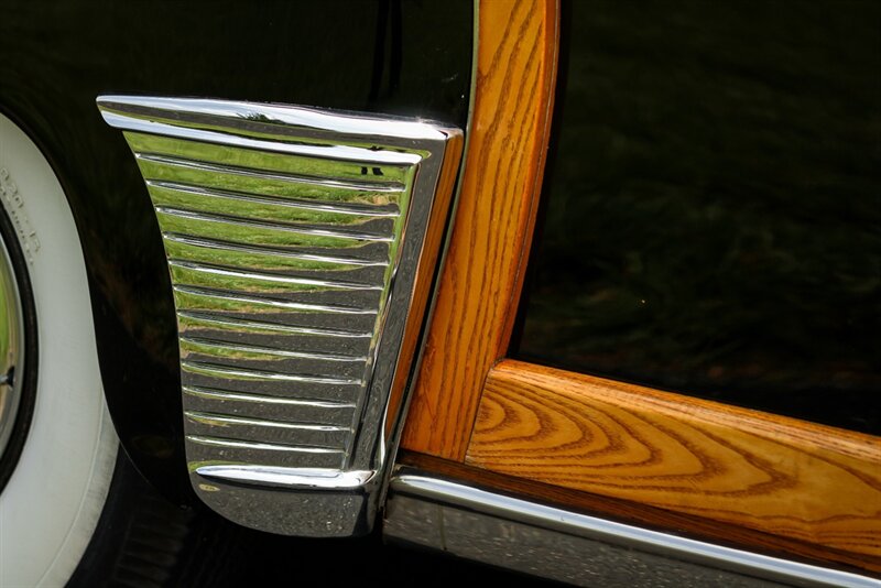 1950 Chrysler Town & Country Newport  "Woodie "   - Photo 31 - Rockville, MD 20850