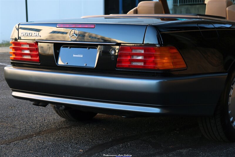 1991 Mercedes-Benz 500 SL   - Photo 28 - Rockville, MD 20850