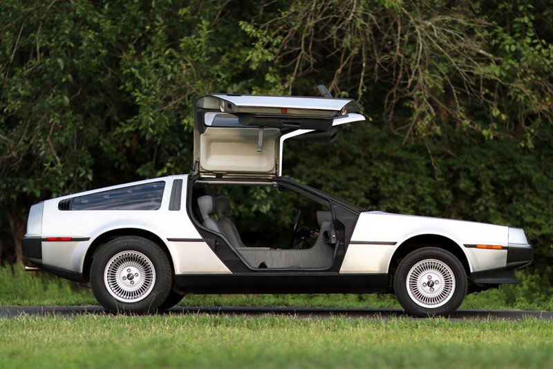 1981 DeLorean DMC-12 5-Speed   - Photo 20 - Rockville, MD 20850