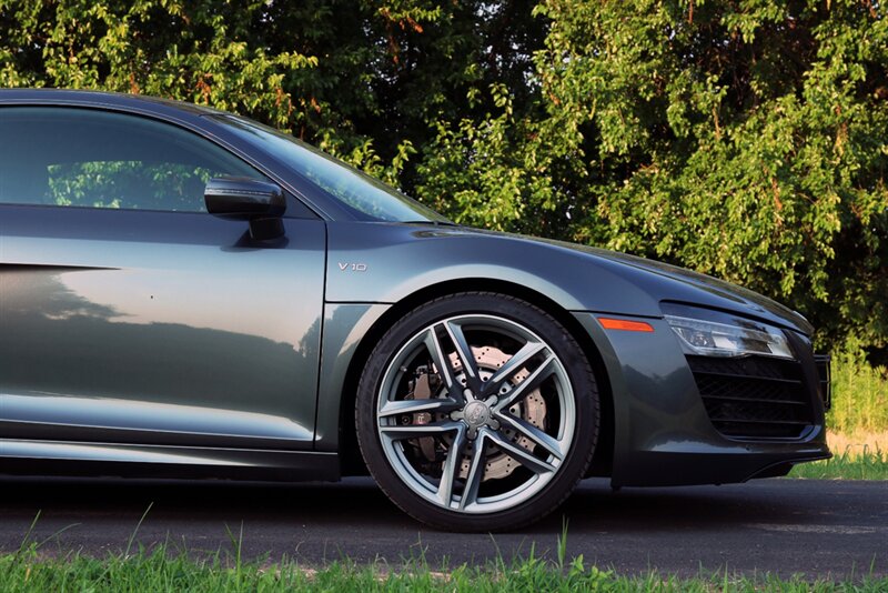 2014 Audi R8 V10 5.2 quattro 6-Speed   - Photo 19 - Rockville, MD 20850