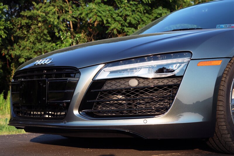 2014 Audi R8 V10 5.2 quattro 6-Speed   - Photo 24 - Rockville, MD 20850