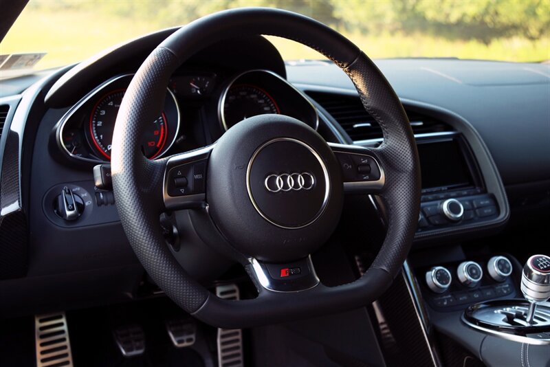 2014 Audi R8 V10 5.2 quattro 6-Speed   - Photo 49 - Rockville, MD 20850