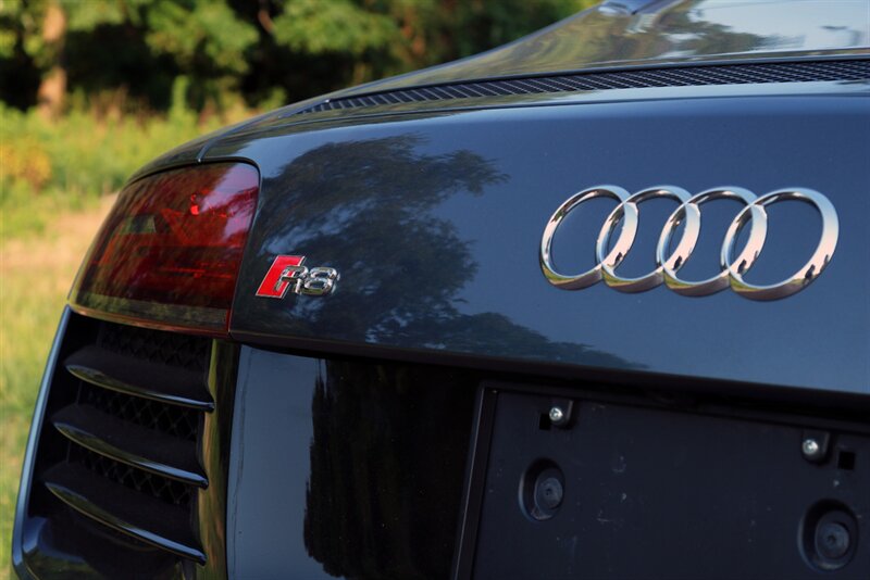 2014 Audi R8 V10 5.2 quattro 6-Speed   - Photo 41 - Rockville, MD 20850