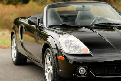 2004 Toyota MR2 Spyder   - Photo 17 - Rockville, MD 20850