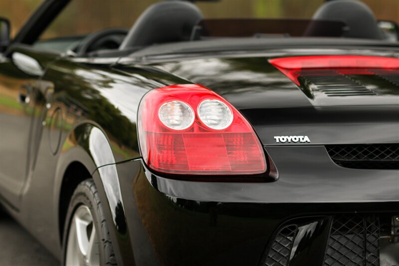 2004 Toyota MR2 Spyder   - Photo 33 - Rockville, MD 20850