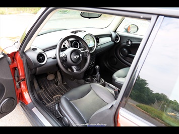 2012 MINI Cooper Hardtop   - Photo 27 - Rockville, MD 20850