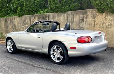 2005 Mazda MX-5 Miata LS   - Photo 16 - Rockville, MD 20850