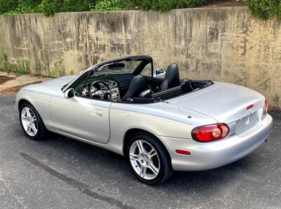 2005 Mazda MX-5 Miata LS   - Photo 17 - Rockville, MD 20850