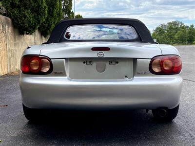 2005 Mazda MX-5 Miata LS   - Photo 22 - Rockville, MD 20850