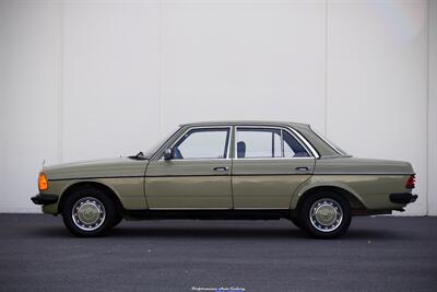 1984 Mercedes-Benz 300D   - Photo 15 - Rockville, MD 20850