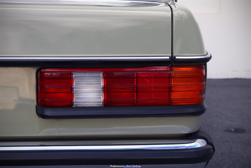 1984 Mercedes-Benz 300D   - Photo 39 - Rockville, MD 20850