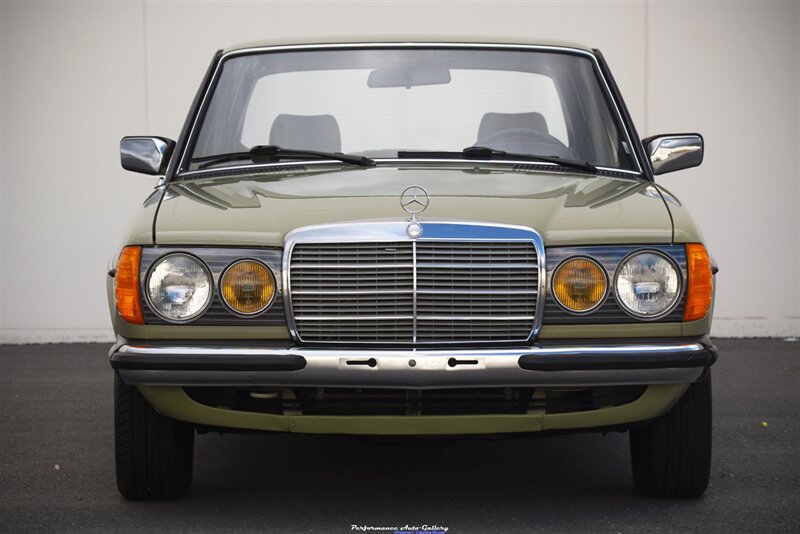 1984 Mercedes-Benz 300D   - Photo 18 - Rockville, MD 20850