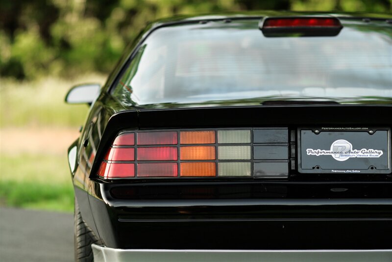 1986 Chevrolet Camaro IROC-Z Z/28   - Photo 50 - Rockville, MD 20850