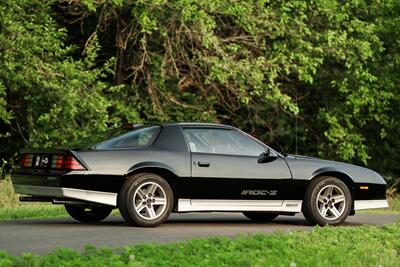 1986 Chevrolet Camaro IROC-Z Z/28   - Photo 2 - Rockville, MD 20850