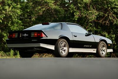 1986 Chevrolet Camaro IROC-Z Z/28   - Photo 8 - Rockville, MD 20850