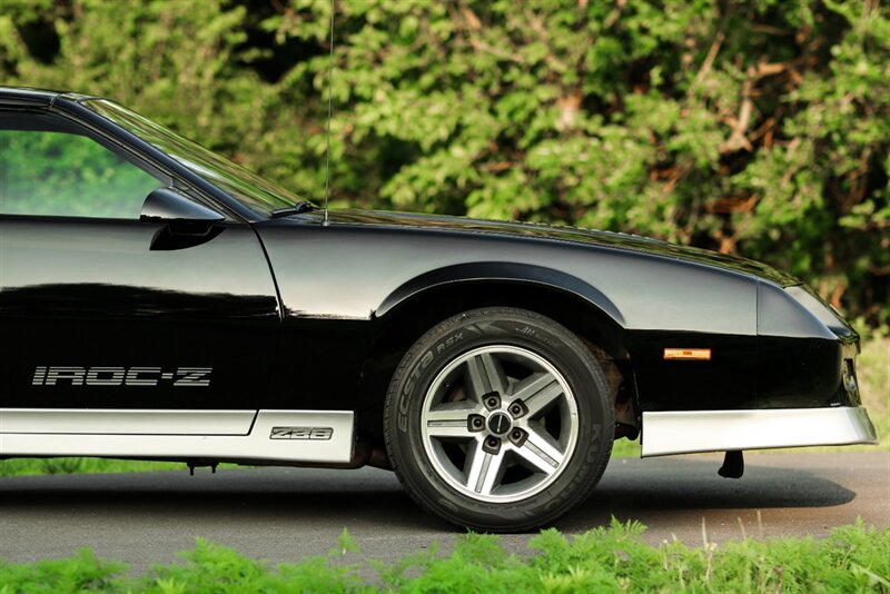 1986 Chevrolet Camaro IROC-Z Z/28   - Photo 19 - Rockville, MD 20850