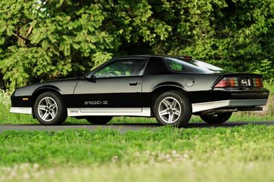 1986 Chevrolet Camaro IROC-Z Z/28   - Photo 13 - Rockville, MD 20850