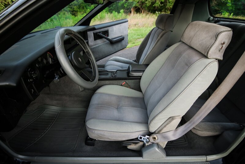 1986 Chevrolet Camaro IROC-Z Z/28   - Photo 60 - Rockville, MD 20850