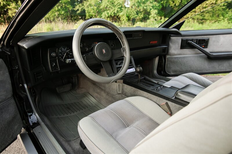 1986 Chevrolet Camaro IROC-Z Z/28   - Photo 59 - Rockville, MD 20850