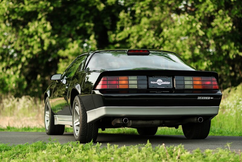 1986 Chevrolet Camaro IROC-Z Z/28   - Photo 11 - Rockville, MD 20850