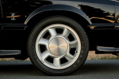 1993 Ford Mustang SVT Cobra   - Photo 46 - Rockville, MD 20850