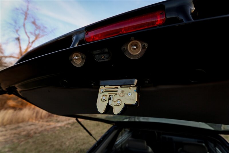 1993 Ford Mustang SVT Cobra   - Photo 92 - Rockville, MD 20850