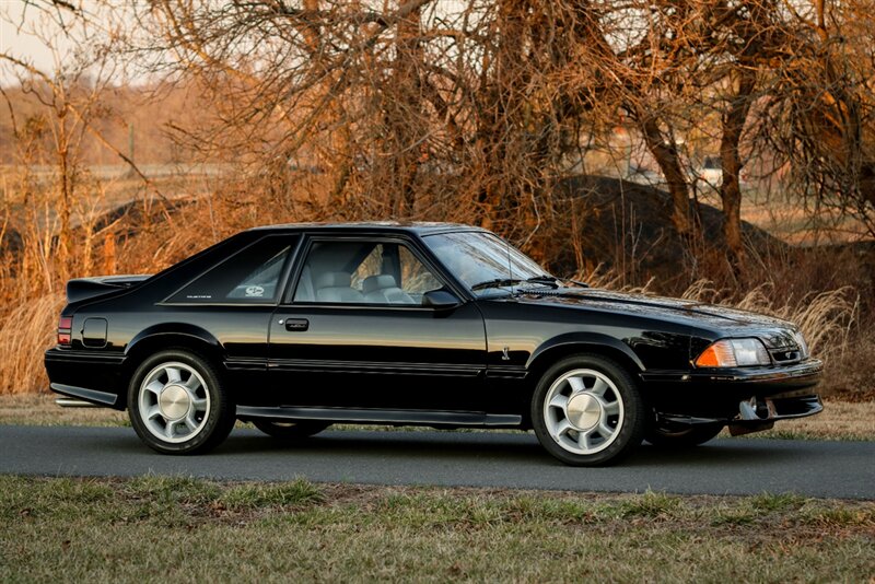 1993 Ford Mustang SVT Cobra   - Photo 17 - Rockville, MD 20850