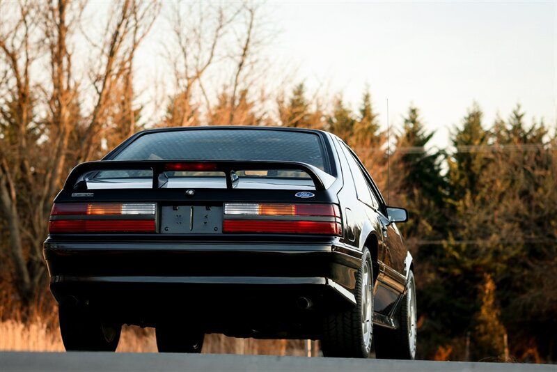 1993 Ford Mustang SVT Cobra   - Photo 12 - Rockville, MD 20850