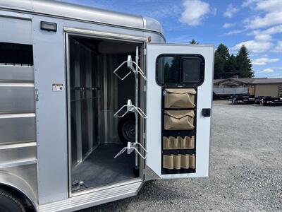 2026 Maverick Trailers Maverick Lite 14' Aluminum Horse Trailer   - Photo 2 - Olympia, WA 98501