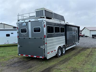 2020 Logan Coach Limited 3-Horse Living Quarters w/ Slide Out - Photo 3 - Olympia, WA 98501