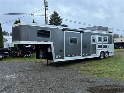2020 Logan Coach Limited 3-Horse Living Quarters w/ Slide Out - Photo 2 - Olympia, WA 98501