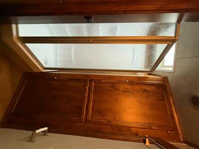 2020 Logan Coach Limited 3-Horse Living Quarters w/ Slide Out - Photo 9 - Olympia, WA 98501