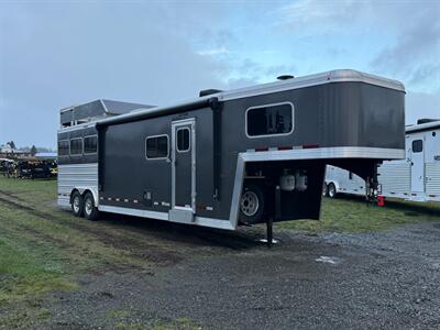 2020 Logan Coach Limited 3-Horse Living Quarters w/ Slide Out - Photo 1 - Olympia, WA 98501