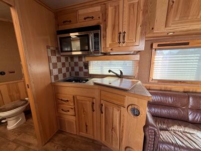 2006 SUNDOWNER SUNLITE 3 HORSE LQ   - Photo 6 - Olympia, WA 98501
