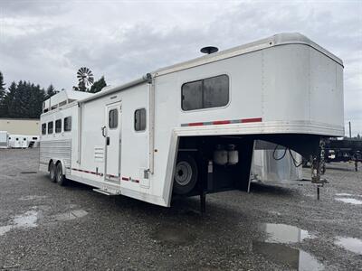 2018 Logan Coach Limited 4-Horse w/10' Living Quarters   - Photo 1 - Olympia, WA 98501