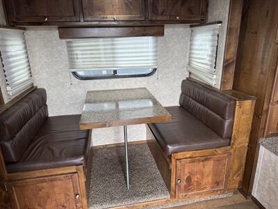 2018 Logan Coach Limited 4-Horse w/10' Living Quarters   - Photo 9 - Olympia, WA 98501