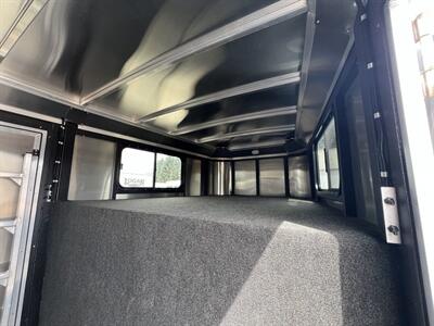 2025 Logan Coach Bullseye GN 3H Horse Trailer   - Photo 4 - Olympia, WA 98501