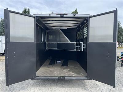 2025 Logan Coach Bullseye GN 3H Horse Trailer   - Photo 7 - Olympia, WA 98501