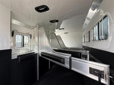 2027 4 Star Trailers 4-Horse Deluxe Gooseneck Super Tack   - Photo 11 - Olympia, WA 98501