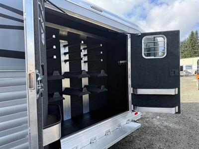 2027 4 Star Trailers 4-Horse Deluxe Gooseneck Super Tack   - Photo 5 - Olympia, WA 98501