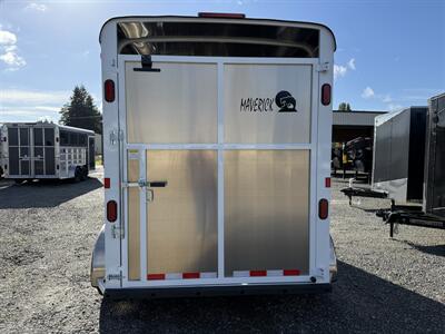 2027 C&B Trailers Maverick 2-Horse HS 7 1/2' Tall - Photo 5 - Olympia, WA 98501